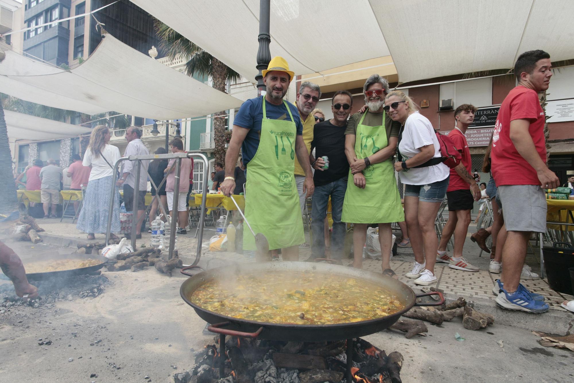 El Grau de Castelló celebra su paella popular por Sant Pere