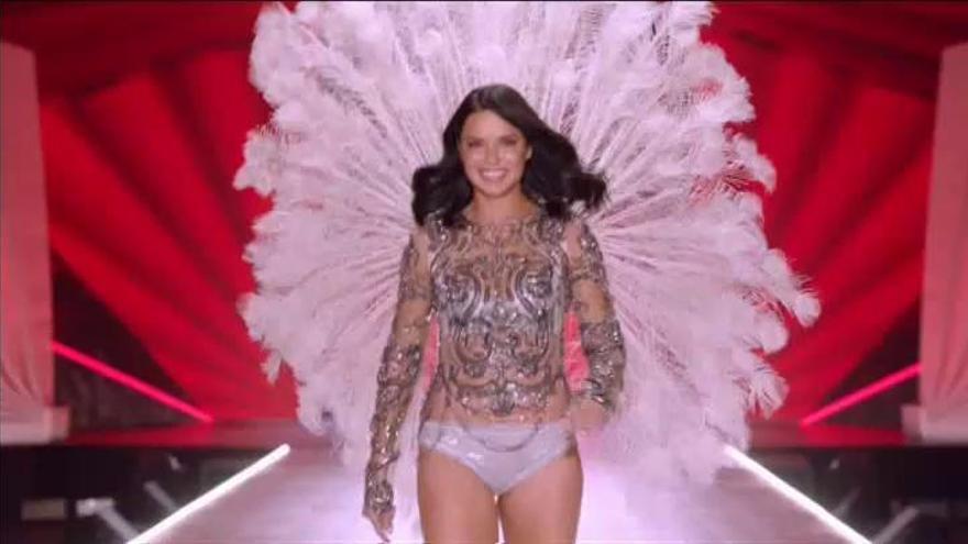 Los ángeles de Victoria's Secret graban su desfile anual