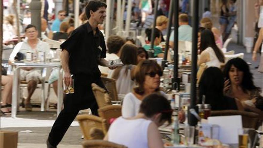 El verano deja 8.300 parados menos en la Comunitat Valenciana