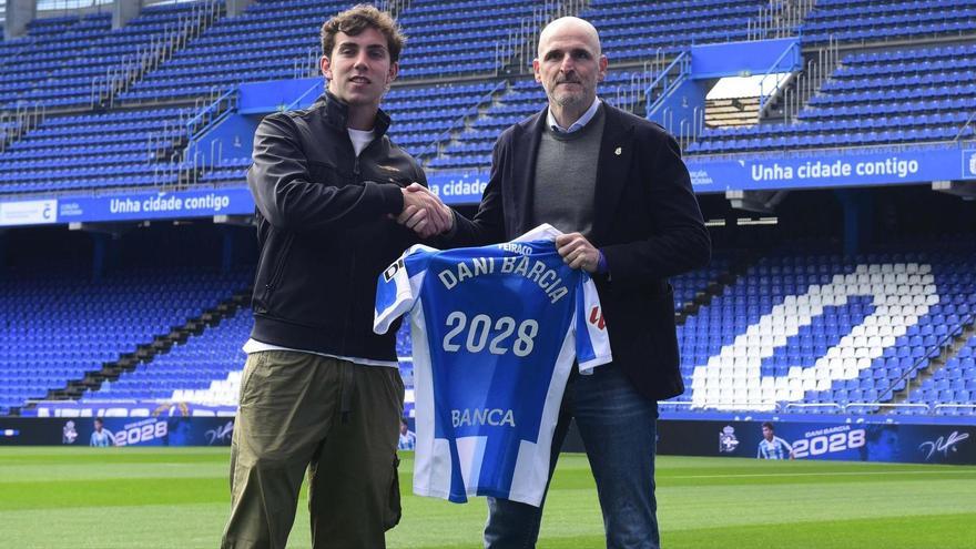 Dani Barcia amplía su vinculación con el Deportivo hasta 2028