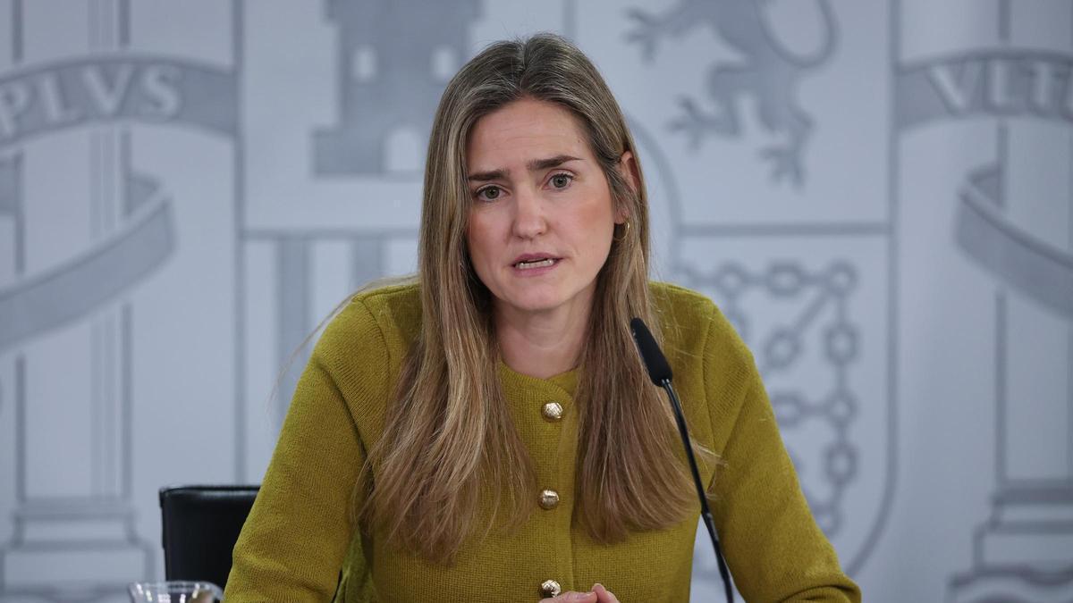 España liberará en sólo dos semanas casi 5 millones de barriles de petróleo de sus reservas por la guerra en Oriente Medio