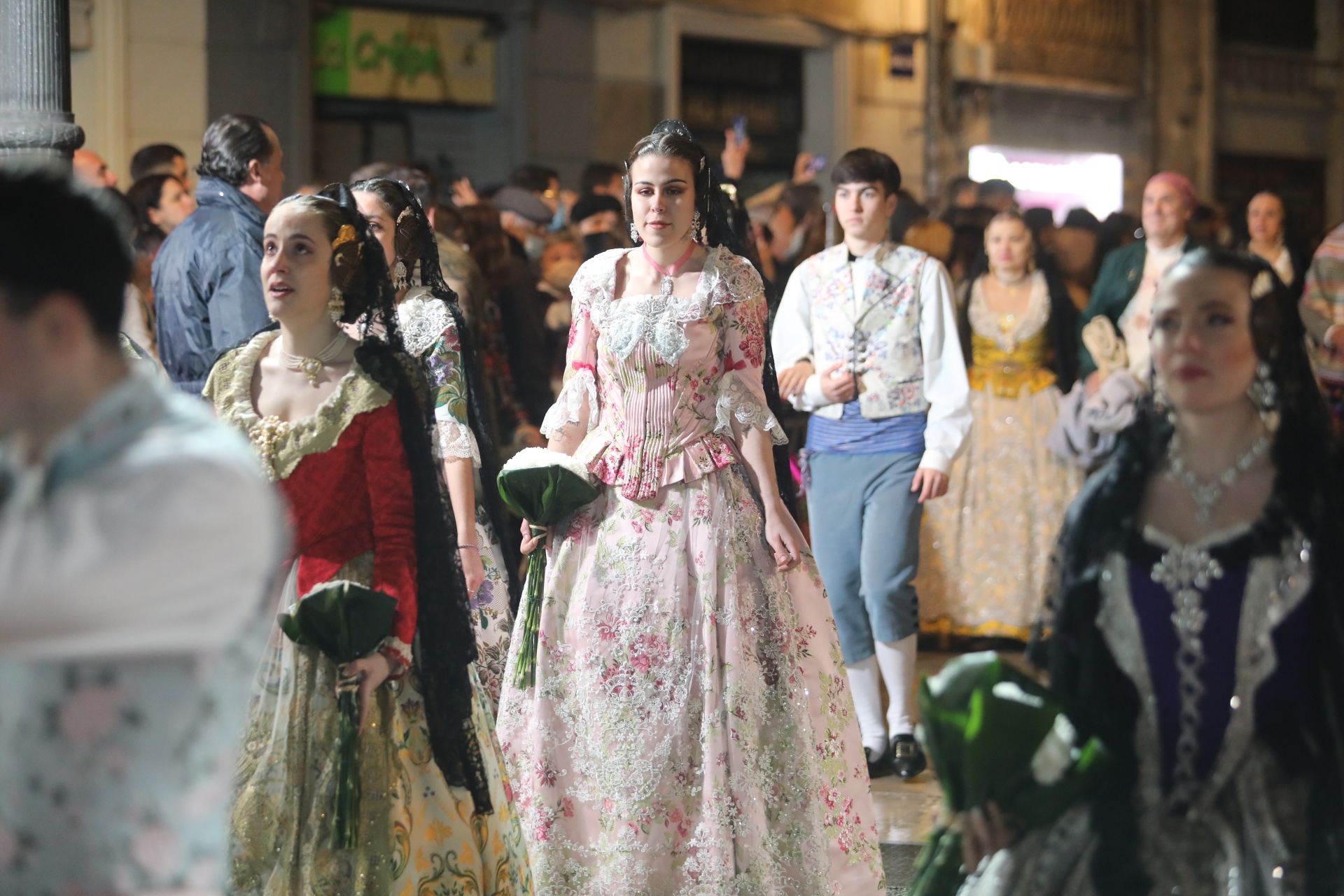 Búscate en la Ofrenda por la calle Quart (entre 21.00 y 22.00 horas)