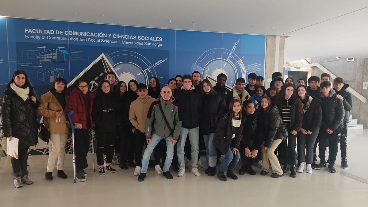 Los estudiantes de 2º de Bachillerato han conocido las instalaciones de la Universidad San Jorge.