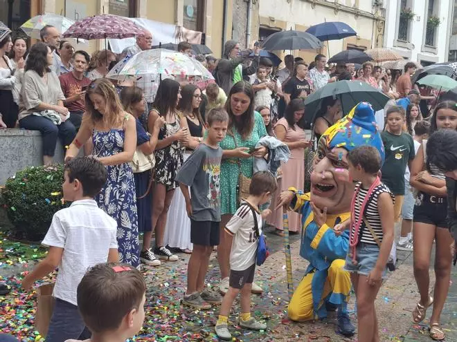 En imágenes: Así fue el chupinazo de las fiestas de Nuestra Señora de la Barca y San Roque