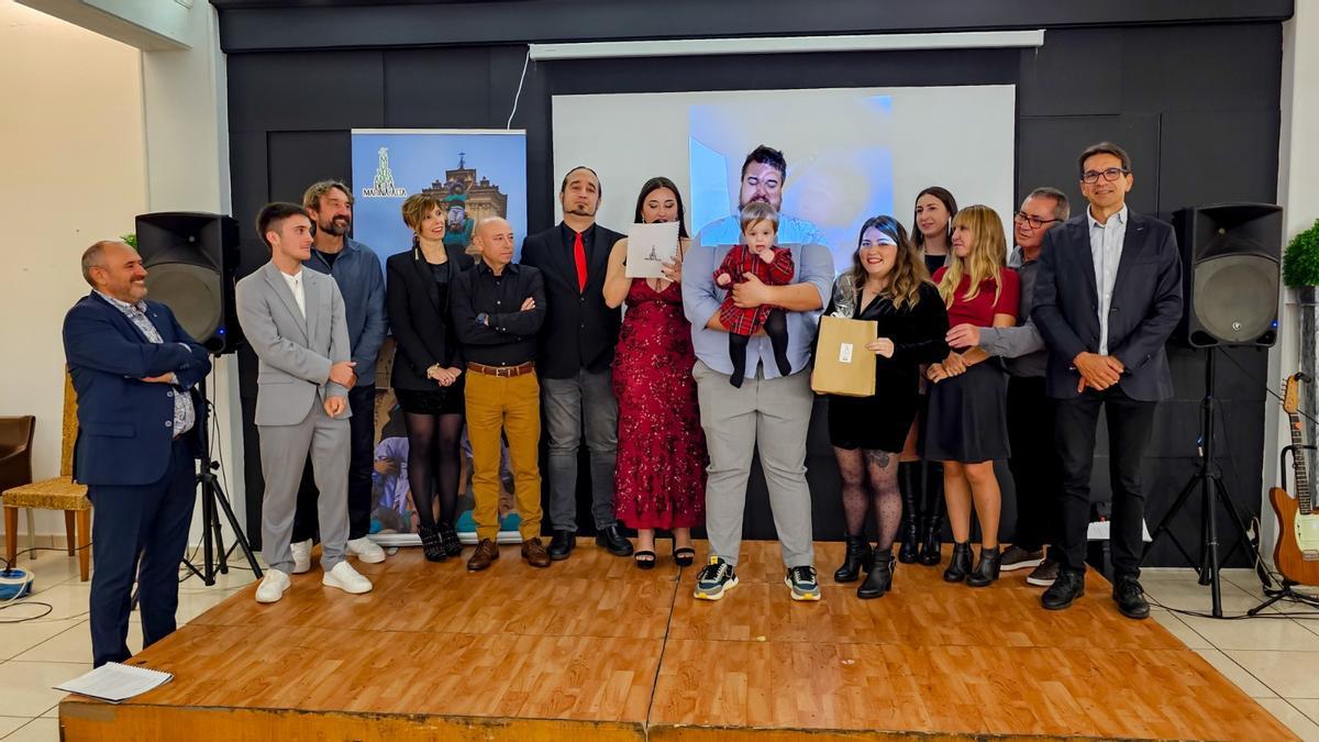 Aitana, de diez meses, es la socia número 200 de la Muixeranga de la Marina Alta