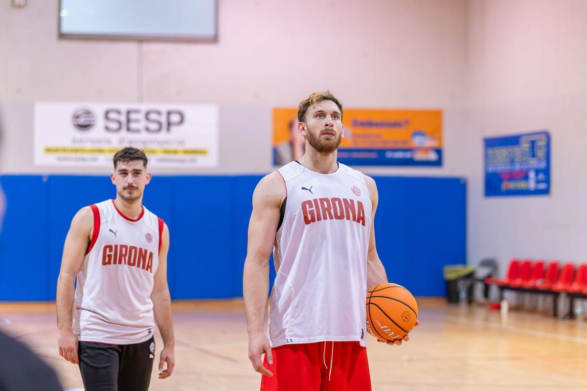 El primer entrenament de James Karnik amb el Bàsquet Girona.