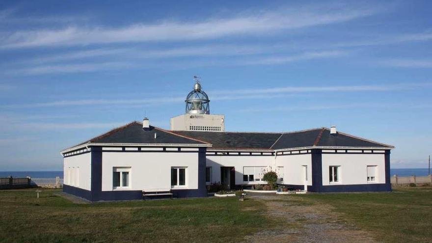 El faro de Busto.