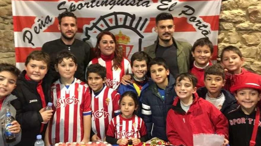 Avilés estrena su peña sportinguista El Portón