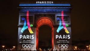 crmartinez32733432 topshot   the campaign s official logo of the pari160210110902