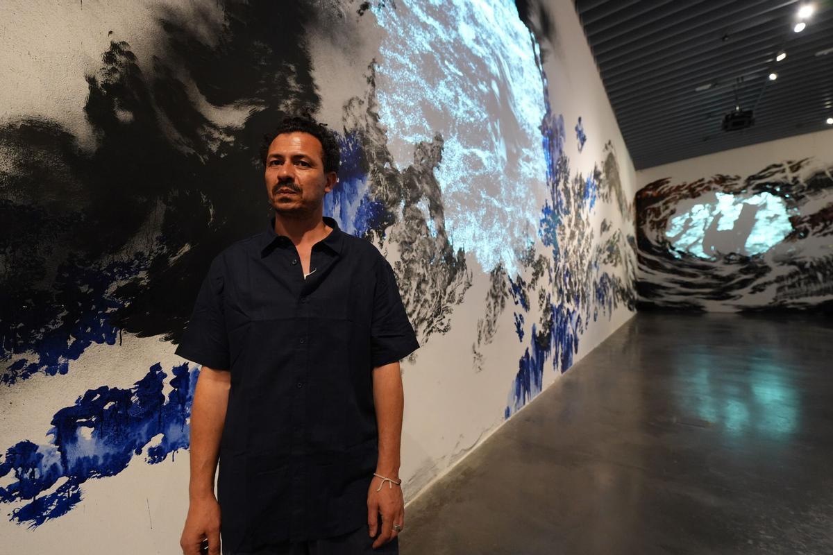 El cosmos dibuixat arriba a l'EACC de Castelló amb Abdelkader Benchamma