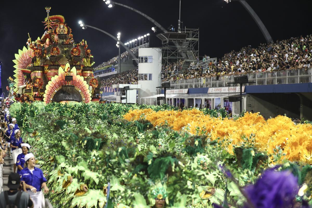 El carnaval de Sao Paulo recupera el esplendor tras la pandemia