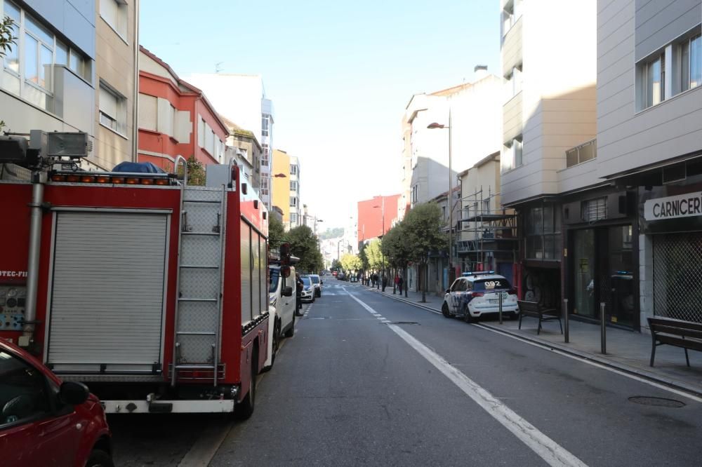 Un bombero resultó herido en el operativo - Varios vecinos, atendidos por problemas de ansiedad