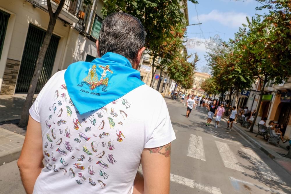 Multitudinaria participación en la tradicional carrera del Ayuntamiento a la plaza Castelar con motivo de la festividad de la Virgen de la Salud