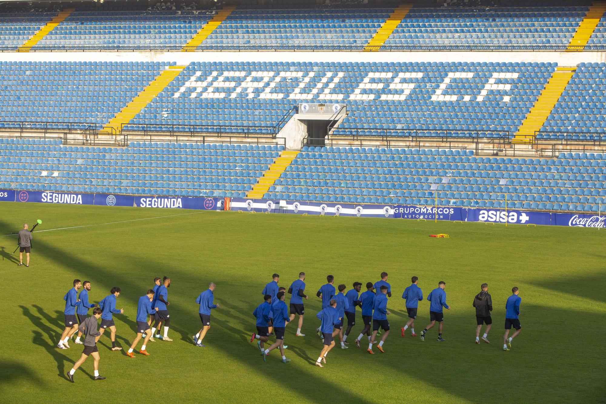 Entrenamiento del Intercity antes del partido de la Copa del Rey contra el Barcelona