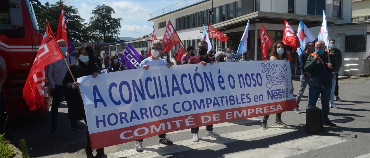 La protesta desarrollada ayer en Pontecesures.
