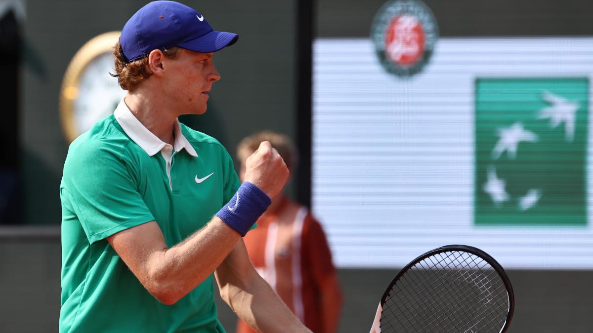 Alcaraz obra el mayor milagro del deporte para alzar su quinto Grand Slam | ROLAND  GARROS