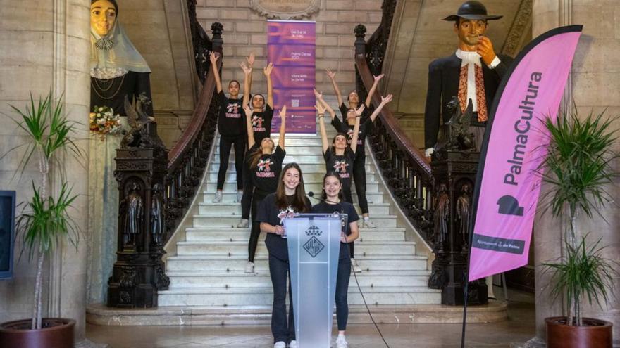 Alumnos del Conservatorio leen el manifiesto del Día de la Danza en Palma