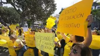 Cerca de 200 profesionales de escuelas infantiles canarias se concentran en Las Palmas de Gran Canaria: "Tenemos hasta 18 niños de 2 a 3 años por educador"