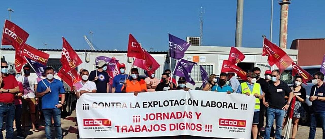 Trabajadores y sindicalistas, en una protesta. | CC OO