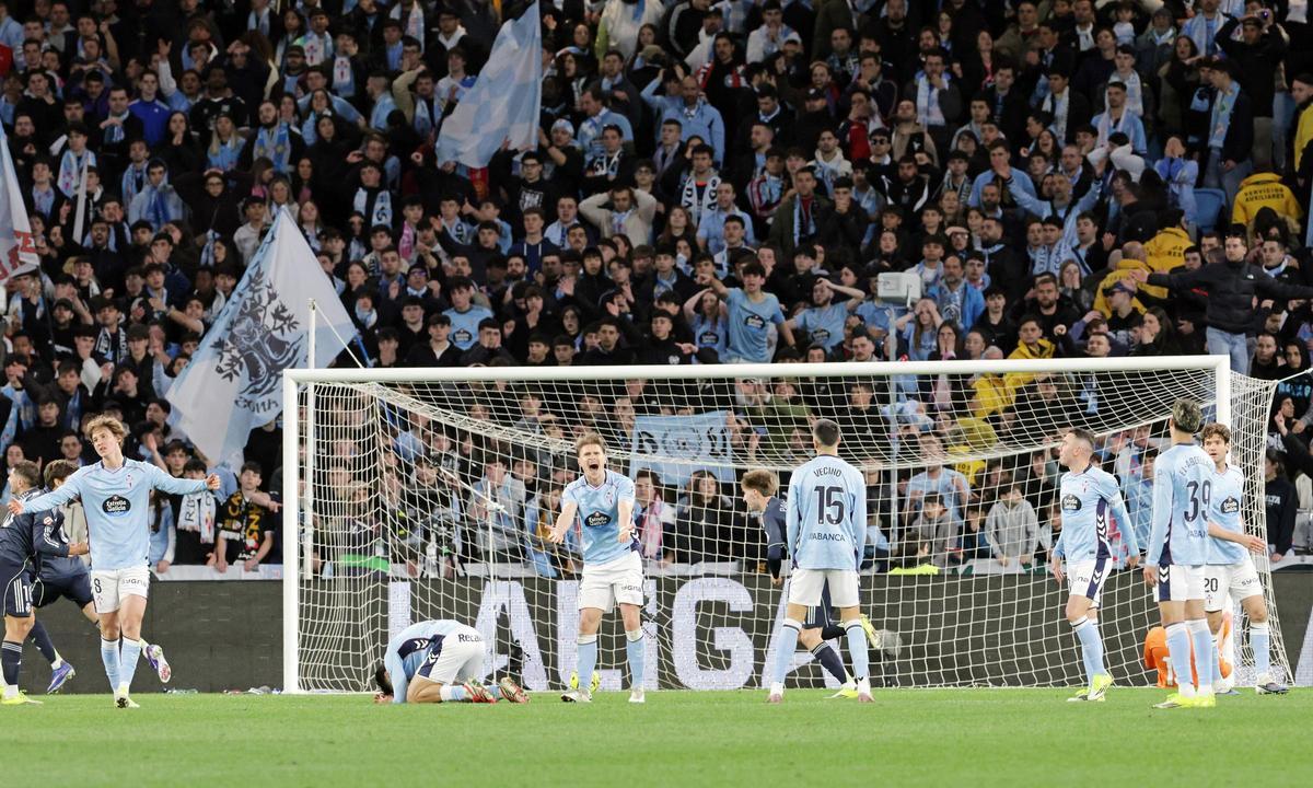 Starfelt grita de desesperación ante Miguel Román (izq.) y Vecino, ayer viernes, tras el gol del triunfo del Real Madrid.