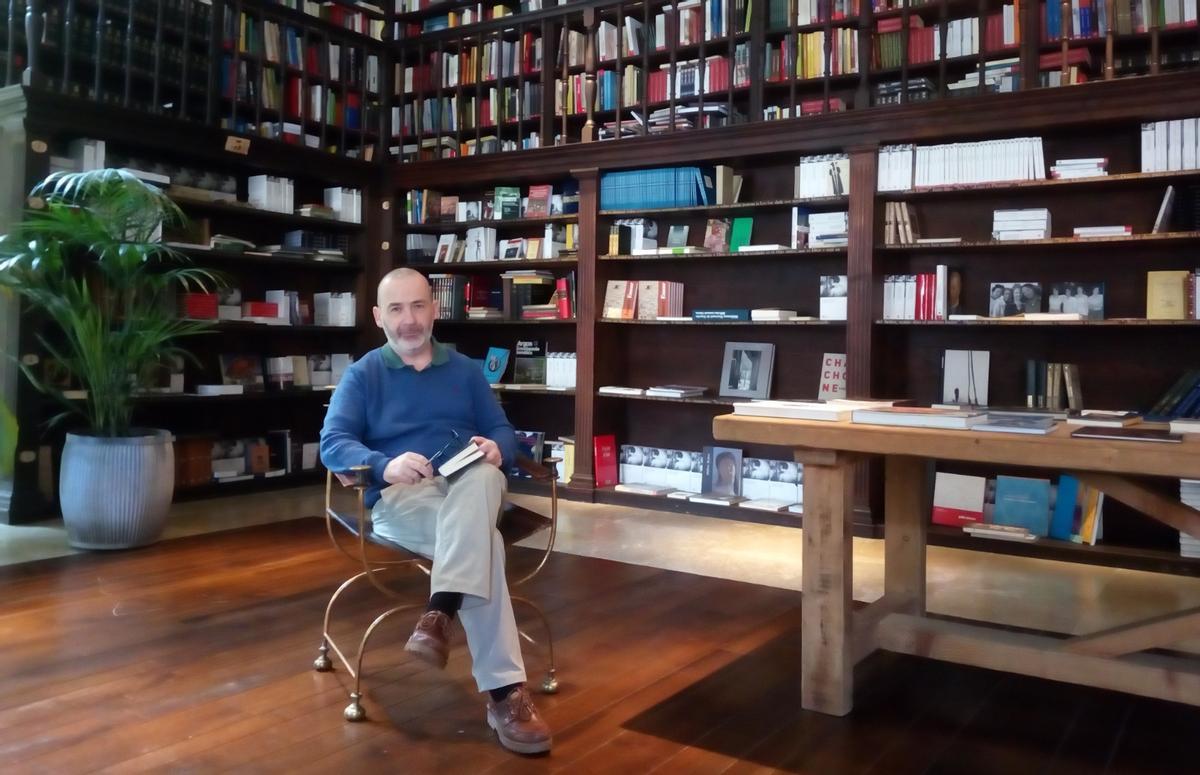 El editor Cristian Velasco
