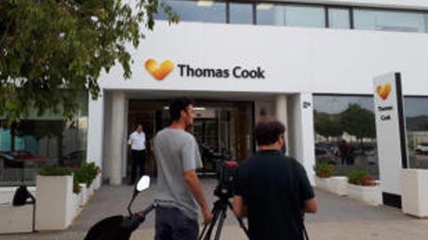 La sede de Thomas Cook en Palma esta mañana.