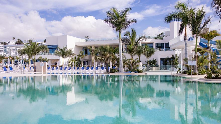 Colapsa la web para el registro de viajeros en su primer día en marcha