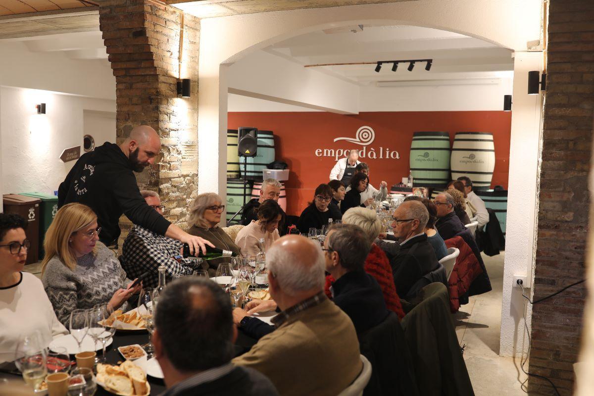 Èxit del maridatge solidari a Vilajuïga amb Toni Gerez