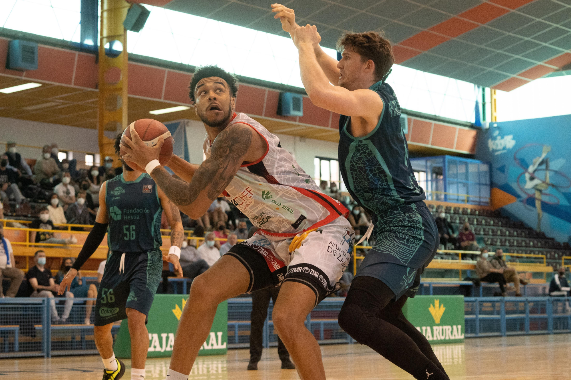 Triunfo para soñar del Zamora Enamora ante Hestia Menorca (91-80)