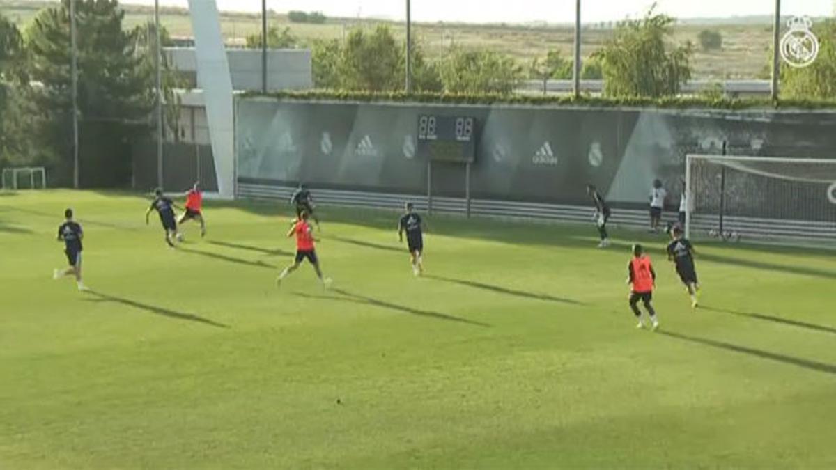 El Último entrenamiento del Madrid antes de viajar el sábado a Estados Unidos