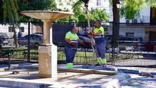 Hacemos Córdoba denuncia la falta de gestión y mantenimiento público tras el incidente en la fuente de la plaza de la Magdalena