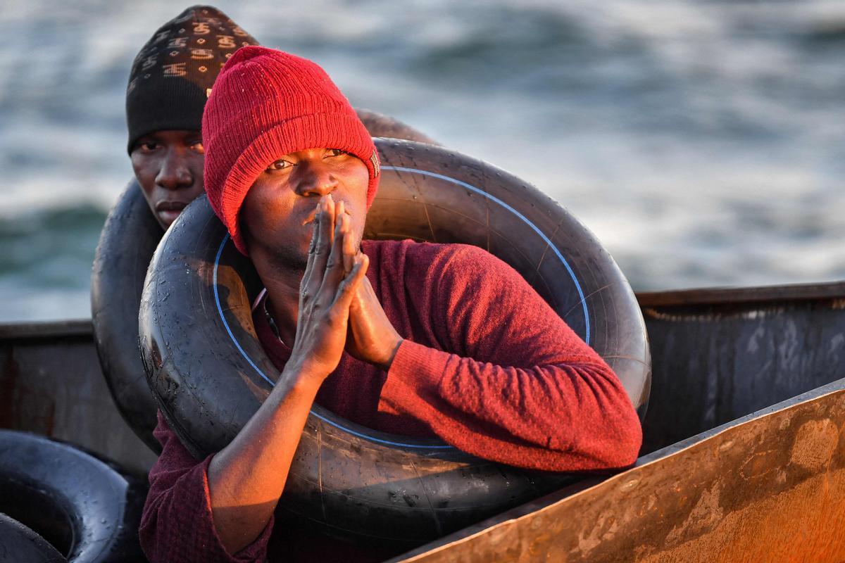 Rescate de migrantes subsaharianos frente a las costas de Sfax (Túnez)