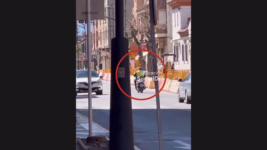 Máxima indignación tras grabar el desliz de un policía en Murcia y compartirlo en redes
