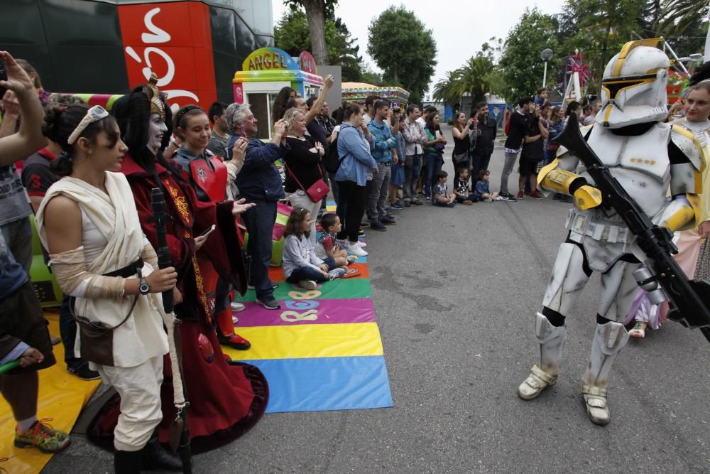 Desfile de "Starwars" en Metrópoli