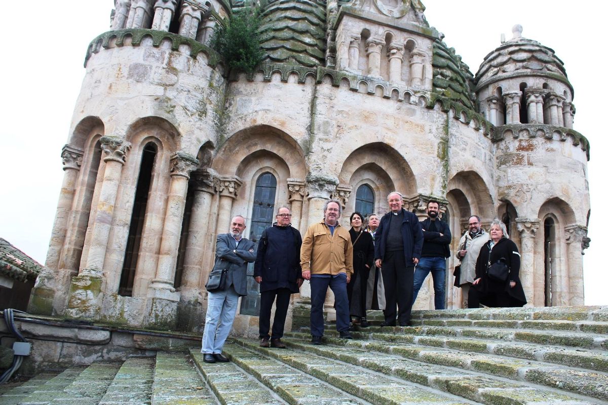 Visita al cimborrio de la Catedral de Zamora para estudiar la ubicación del ascensor
