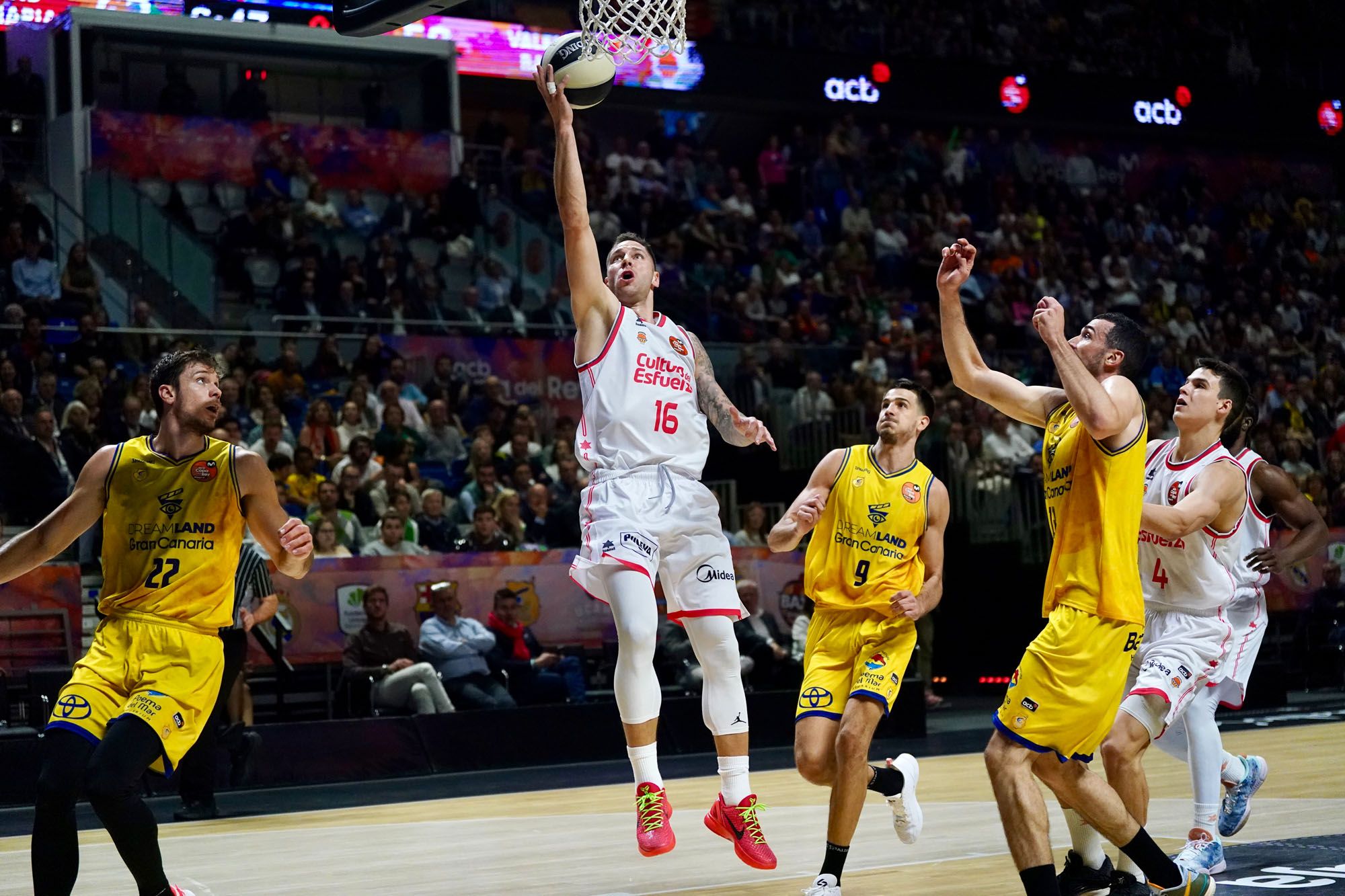 Gran Canaria - Valencia Basket en la Copa del Rey 2024. Álex Zea