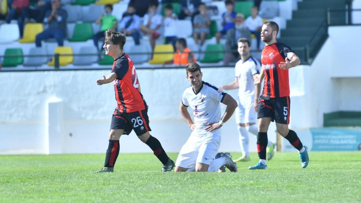 Lance del partido entre el Pozoblanco y el Cabecense.