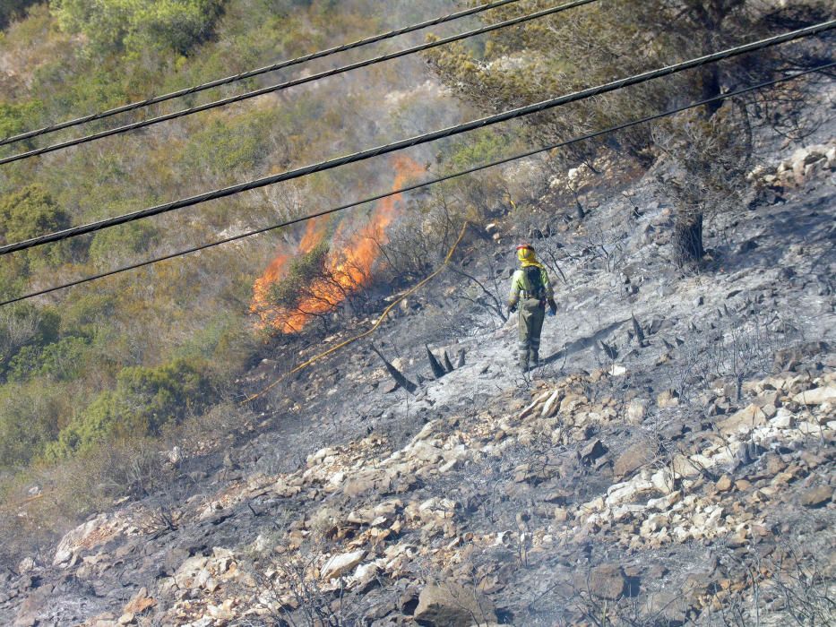 Incendio en Benitatxell y Xàbia