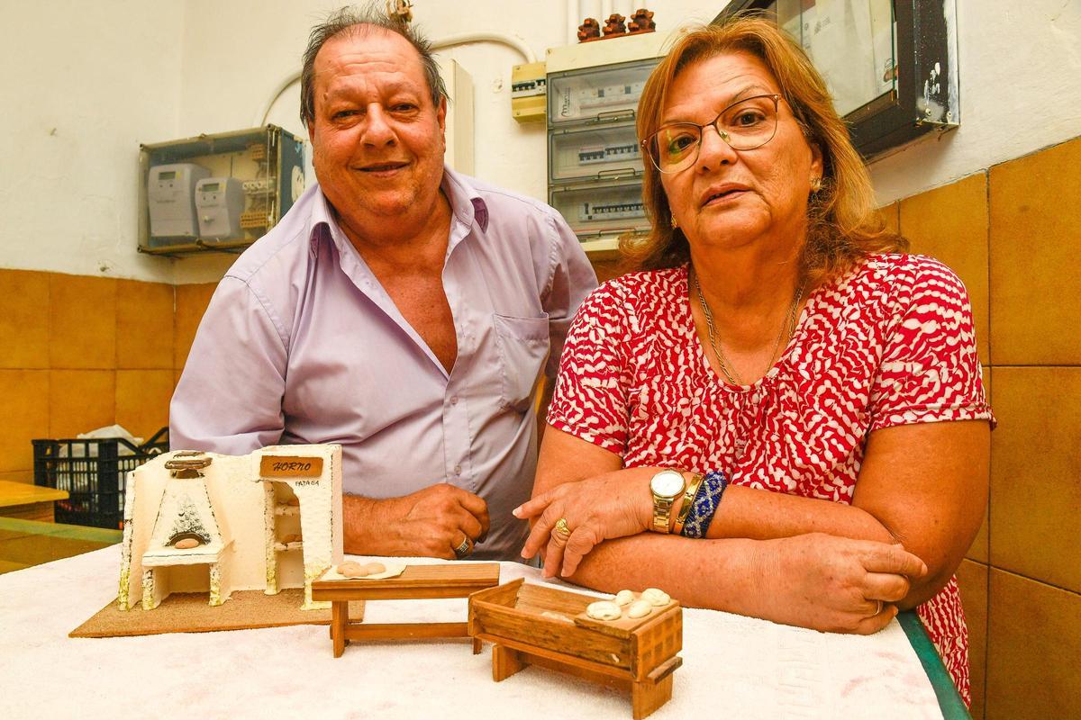 Antonio Vicente, panadero de Fataga, se jubila