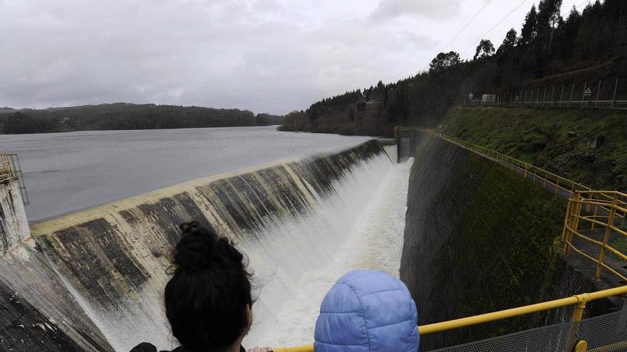 El tren de borrascas de febrero empuja las renovables a un hito histórico en la generación eléctrica en Galicia