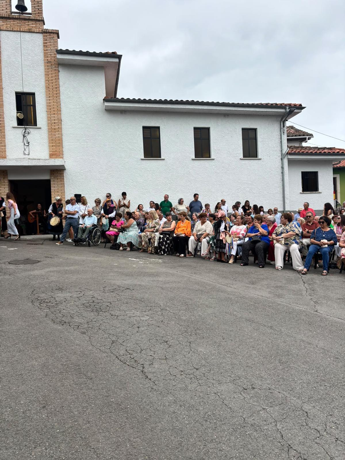 Fiesta del Carmen en Bustio (Ribadedeva) Fiesta del Carmen en Bustio (Ribadedeva)