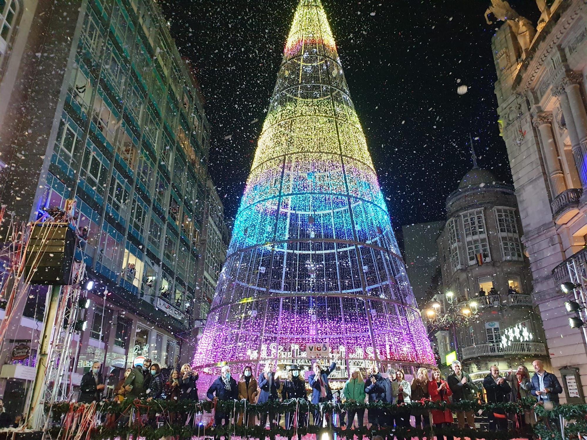 Las luces de Navidad de Vigo ya iluminan la ciudad