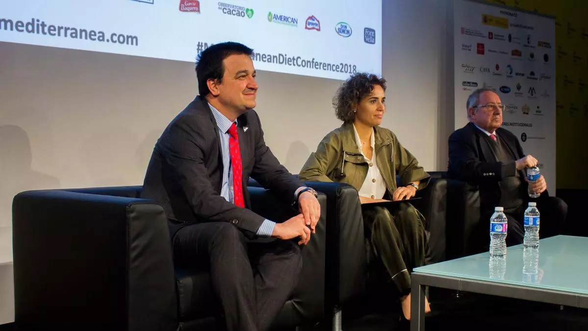 Hacia una nueva pirámide de los alimentos para la infancia
