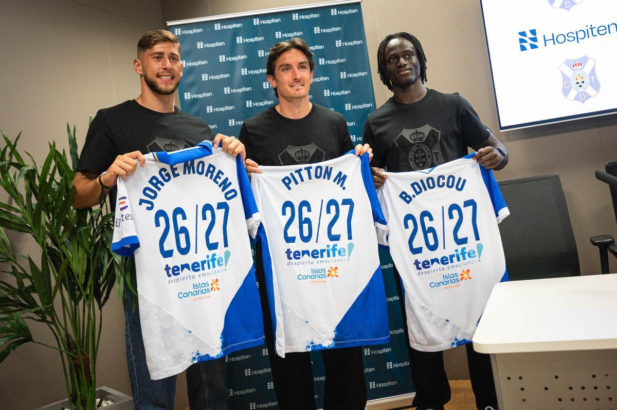 Presentación de tres fichajes del CD Tenerife: Pittón, Baba y Jorge Moreno Presentación de tres fichajes del CD Tenerife: Pittón, Baba y Jorge Moreno