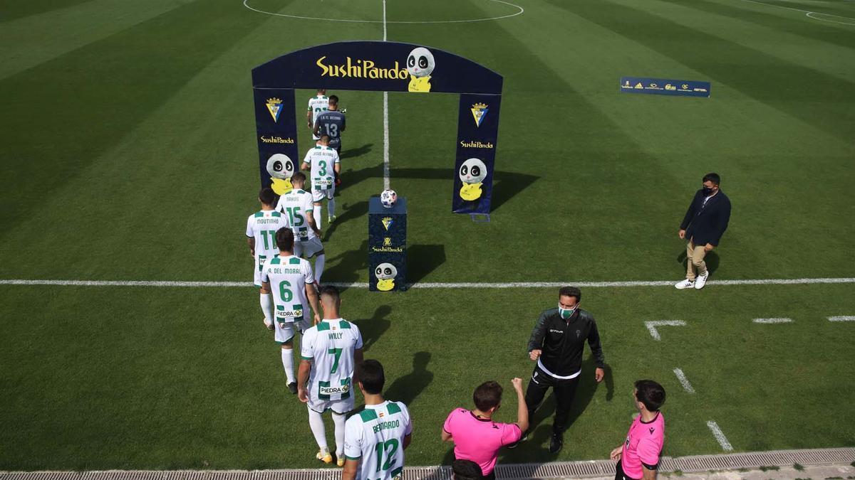 Las imágenes del Cádiz B - Córdoba CF