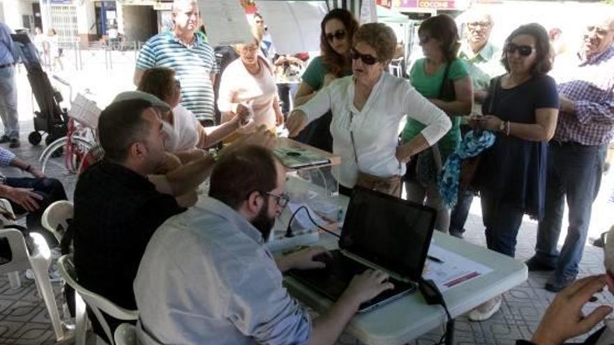 La consulta taurina de Canals arranca con medio millar de votos en tres horas