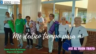 Las personas mayores reivindican un buen trato: el centro social de Moreda (Aller) acoge una exposición fotográfica para abordar esta problemática