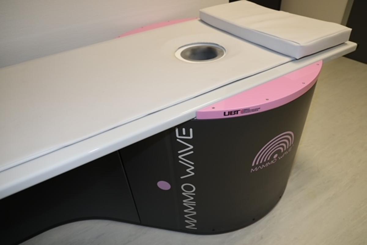 MammoWave, el aparato en fase de pruebas que podría detectar el cáncer de mama de manera indolora y sin radiación