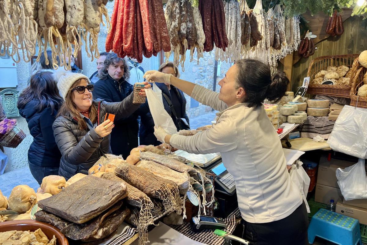 Una paradista en la Fira de l'Avet d'Espinelves este 7 de diciembre