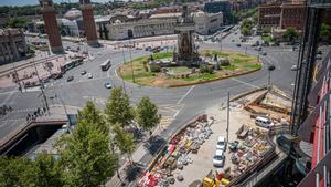 Canvien de lloc diverses parades d’autobús de la plaça d’Espanya de Barcelona per obres